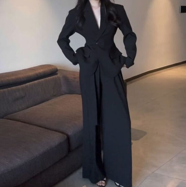High-End Black Suit Jacket For Women